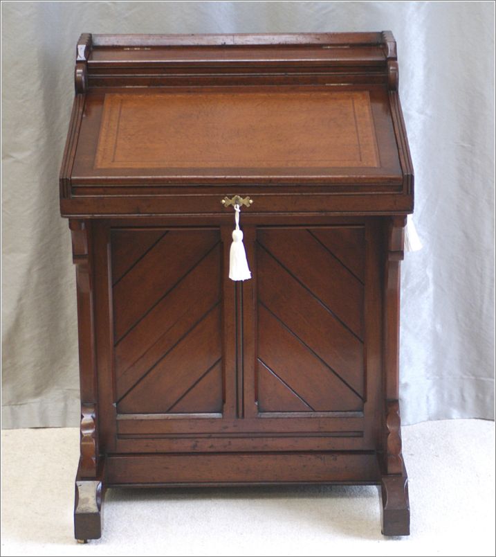 4027 Antique Walnut Arts & Crafts Davenport Desk (1)